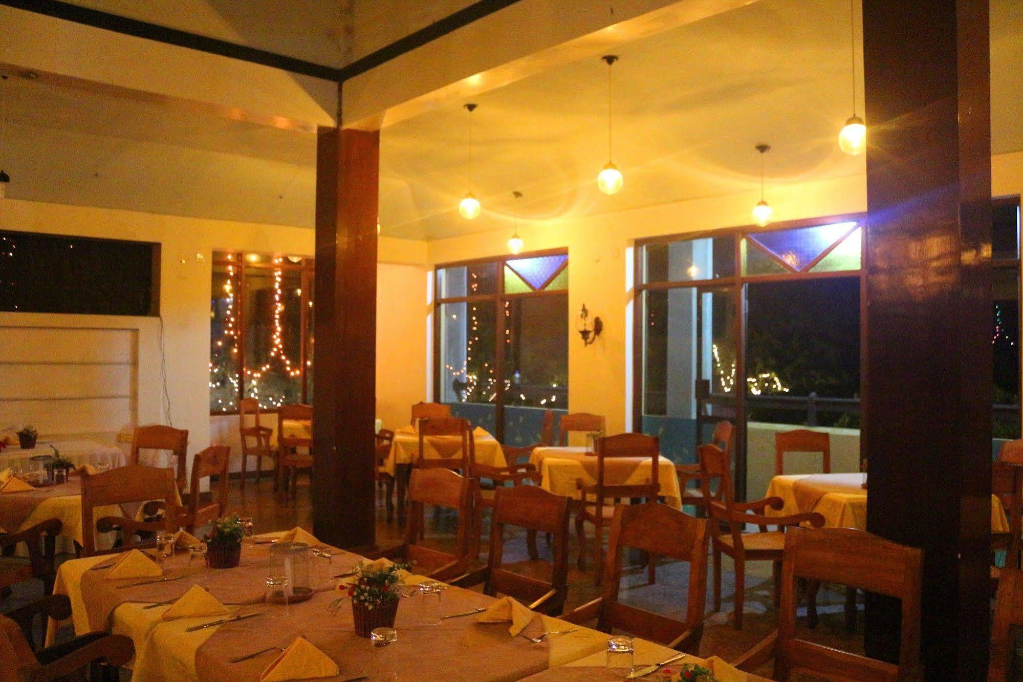 Ocean Dreams Hotel Ahangama Luaran gambar
